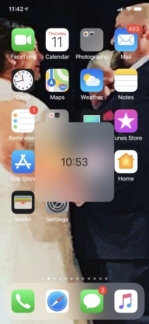 Boîte carrée bleue sur l'écran de l'iPhone