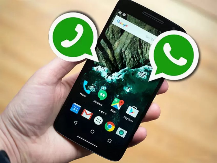 can we add 2 whatsapp in one phone