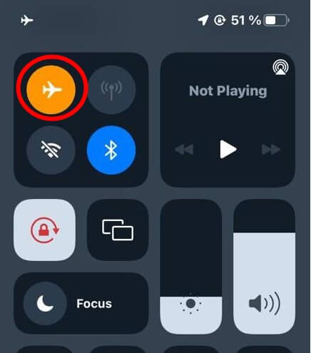 iPhone getting hot while charging