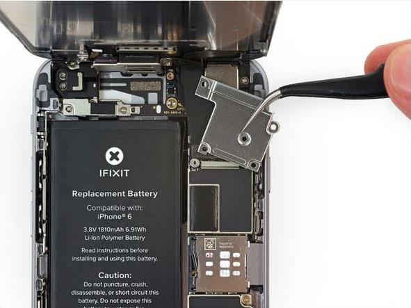 install the motherboard to the rear iPhone case